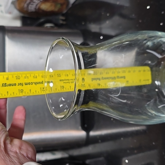 HOST PICK. 2 Candle Holders & 2 Vases - Picture 2 of 6